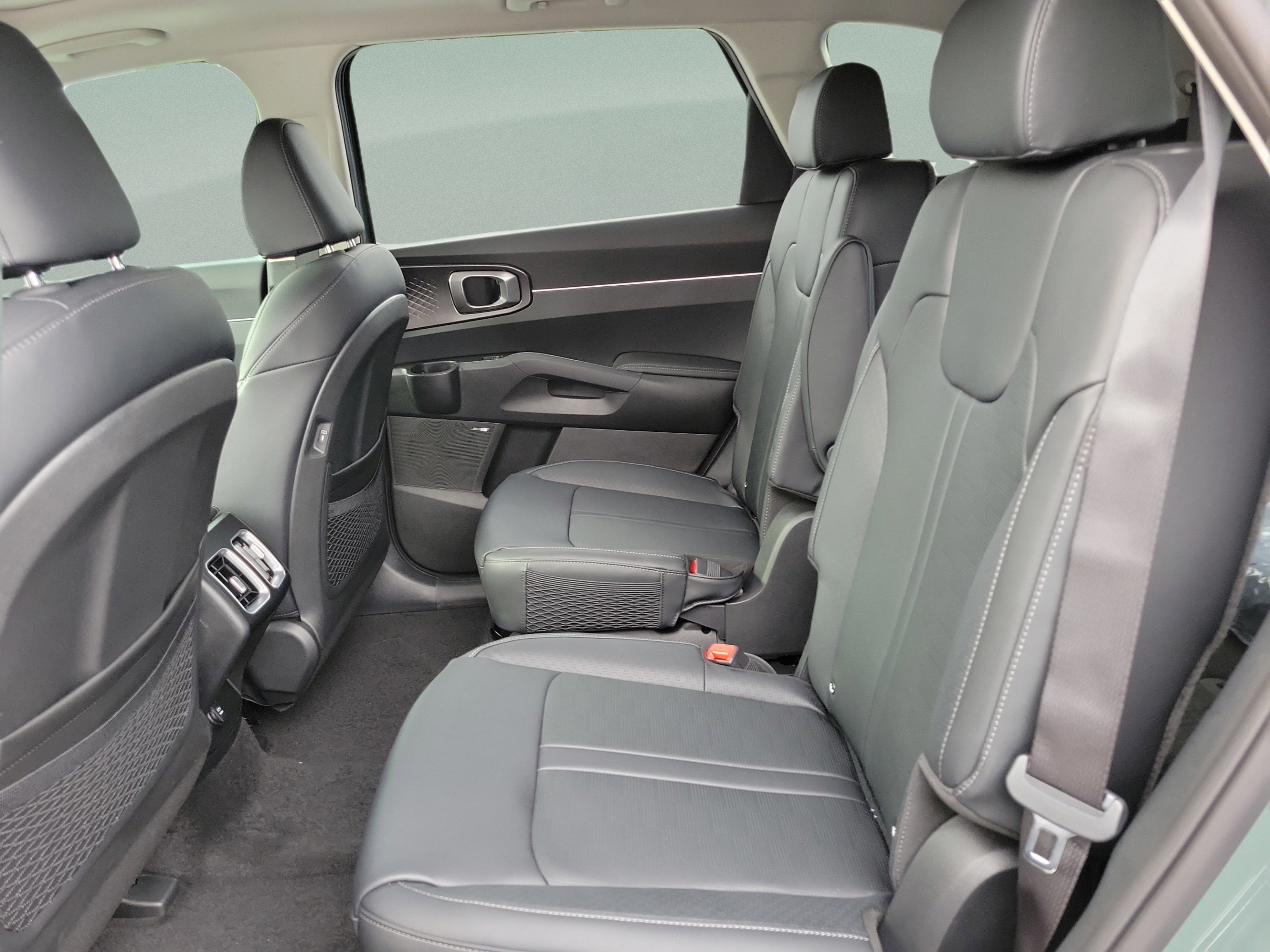 New 2026 Kia Sorento EX w/ EX Premium Package FWD image 7