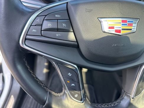 Used 2019 Cadillac XT5 Luxury AWD/4WD image 16