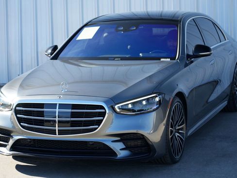 Used 2022 Mercedes-Benz S 500 4MATIC w/ AMG Line Package image 55