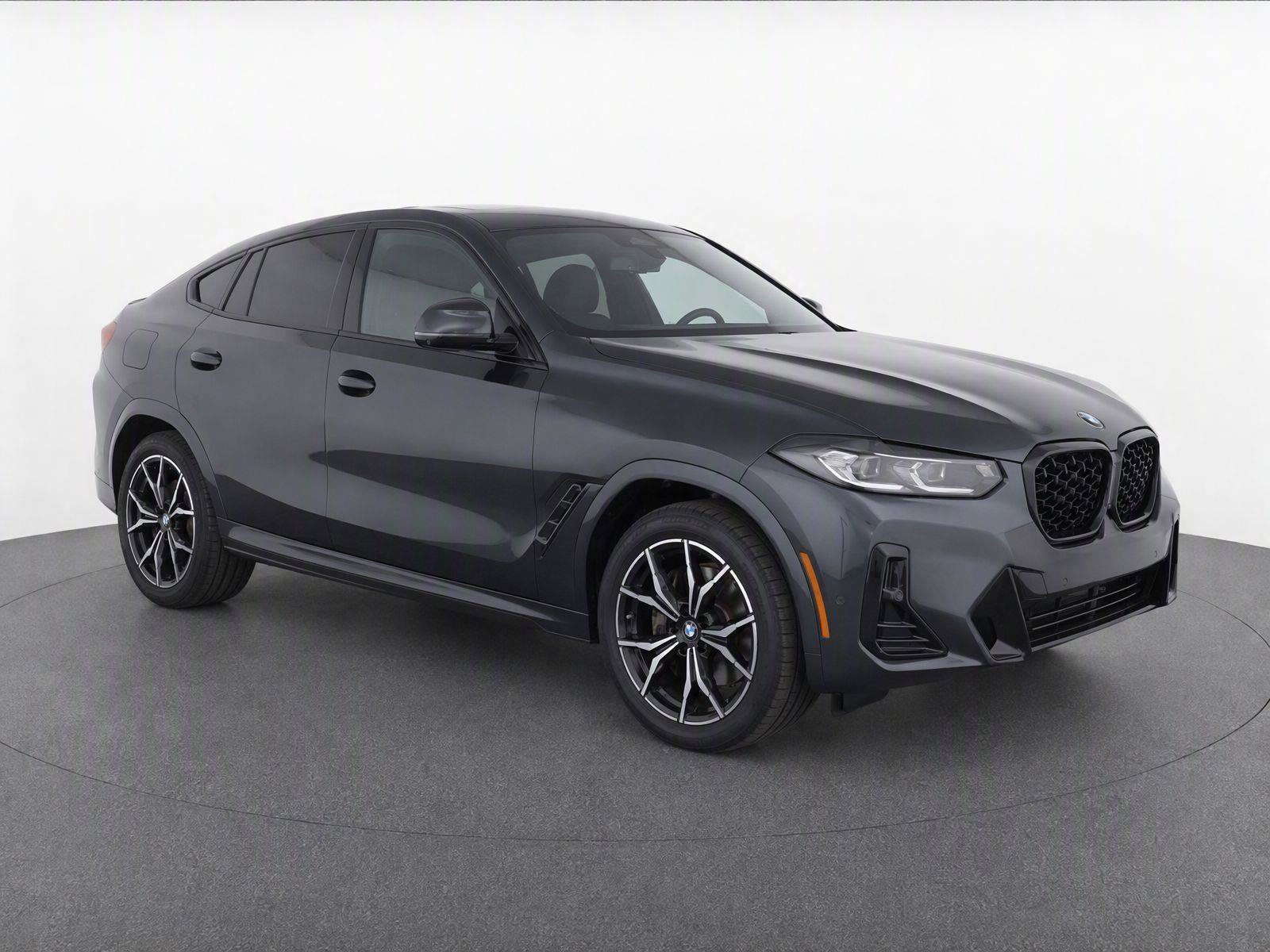 Used 2024 BMW X4 xDrive30i w/ Premium Package AWD/4WD image 3