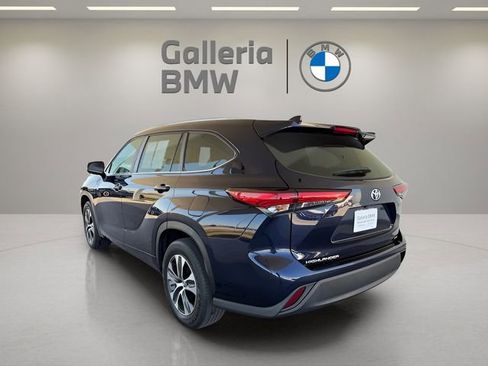 Used 2023 Toyota Highlander XLE image 13