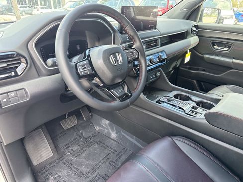 New 2026 Honda Pilot Black Edition image 22