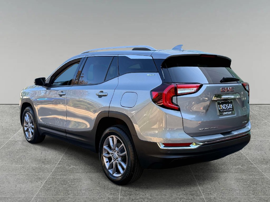 Used 2024 GMC Terrain SLT w/ LPO, Floor Liner Package AWD/4WD image 12