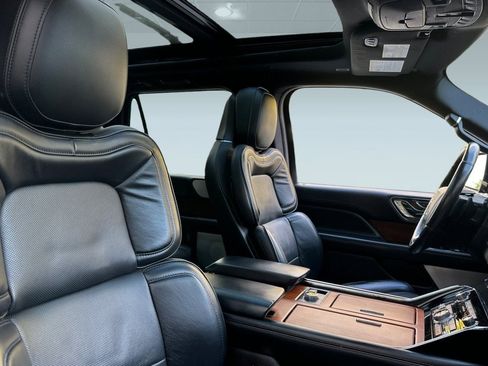 Used 2019 Lincoln Navigator L Reserve w/ Cargo Package image 31