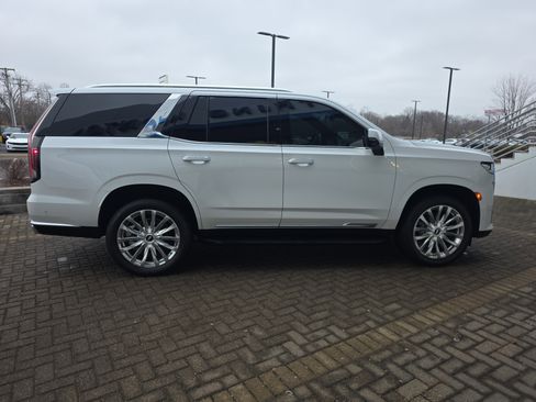 Used 2021 Cadillac Escalade Premium Luxury image 6