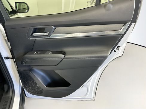 Used 2025 GMC Terrain Elevation image 30