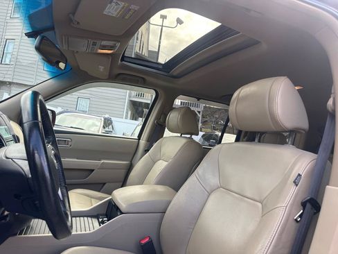 Used 2009 Honda Pilot Touring image 16
