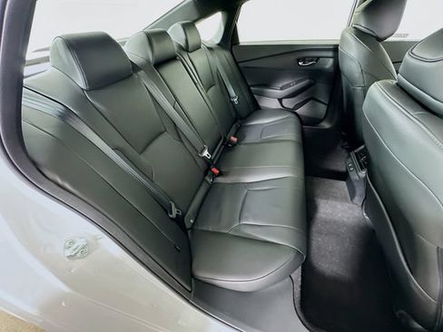 Used 2025 Honda Accord Sport image 8