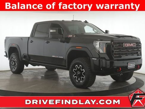 Used 2025 GMC Sierra 2500 AT4X image 1