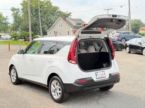 Used 2022 Kia Soul LX w/ Technology Package FWD image 31