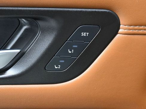 Used 2025 Nissan Pathfinder Platinum w/ Cargo Package FWD image 5