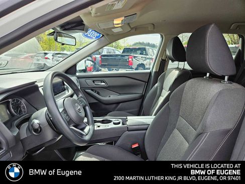 Used 2024 Nissan Rogue SV AWD/4WD image 24