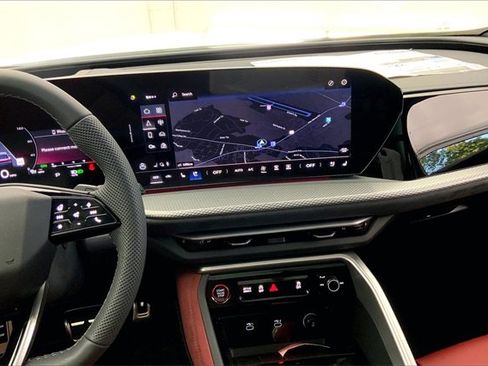 New 2025 Audi SQ5 Premium Plus image 8