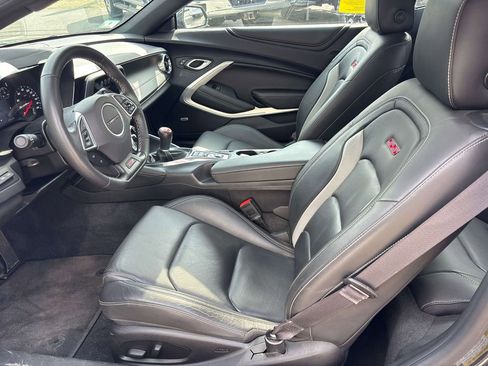 Used 2016 Chevrolet Camaro SS image 6