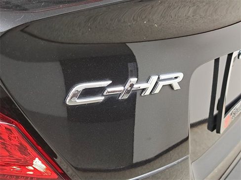 Used 2022 Toyota C-HR Limited image 9