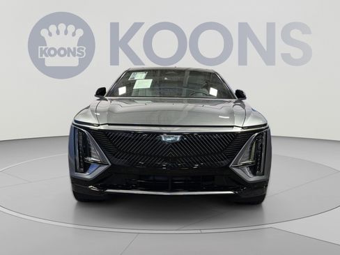 Used 2024 Cadillac Lyriq Luxury AWD/4WD image 11