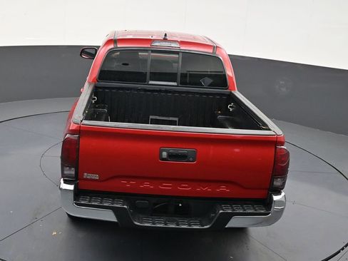 Used 2022 Toyota Tacoma SR5 RWD image 15