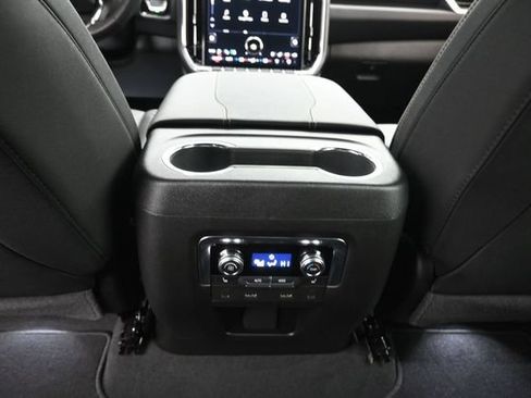 Used 2026 GMC Yukon XL Elevation w/ Elevation Premium Package AWD/4WD image 25