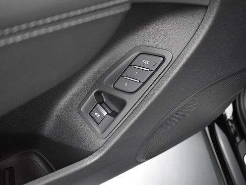 New 2026 Audi Q3 quattro 2.0T AWD/4WD image 7