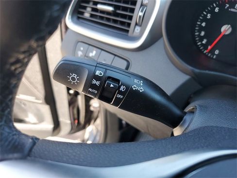 Used 2019 Kia Sorento SX image 25