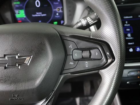 Used 2023 Chevrolet Bolt EUV LT FWD image 38