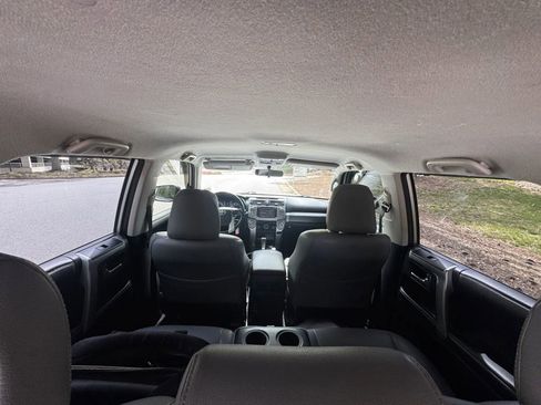 Used 2016 Toyota 4Runner SR5 AWD/4WD image 12