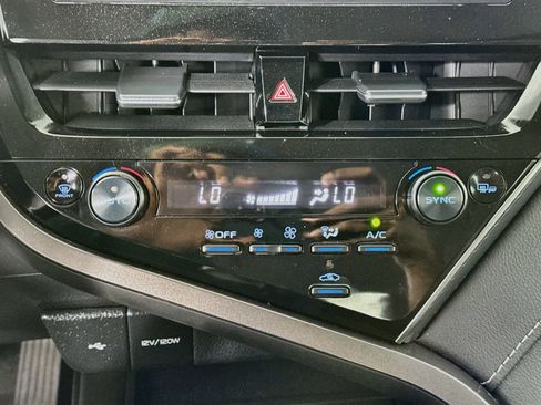 Certified 2024 Toyota Camry SE FWD image 15