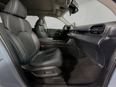 Certified 2025 Honda Pilot Touring image 28