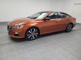 Used 2020 Nissan Altima 2.5 SR w/ Premium Package image 2