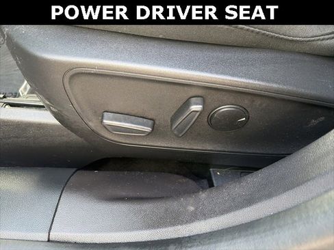 Used 2023 Ford Escape Active image 17