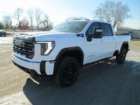 New 2026 GMC Sierra 2500 AT4 w/ AT4 Premium Plus Package image 10