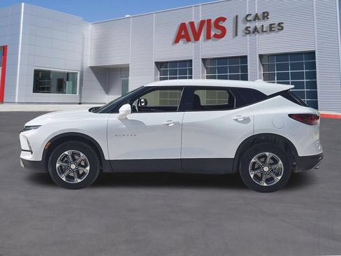 Used 2025 Chevrolet Blazer LT FWD image 10