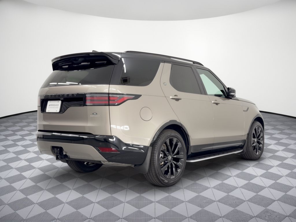 Certified 2026 Land Rover Discovery Dynamic SE AWD/4WD image 9