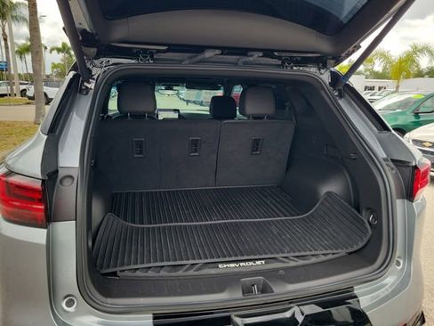 Used 2025 Chevrolet Blazer RS w/ Driver Confidence II Package FWD image 6