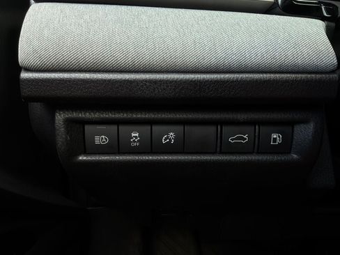 Used 2025 Toyota Camry LE FWD image 20