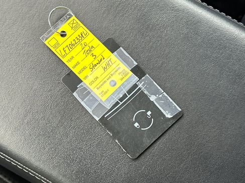 Used 2020 Tesla Model 3 Standard Range Plus image 23