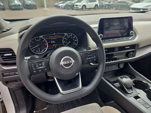 Used 2023 Nissan Rogue SV AWD/4WD image 15