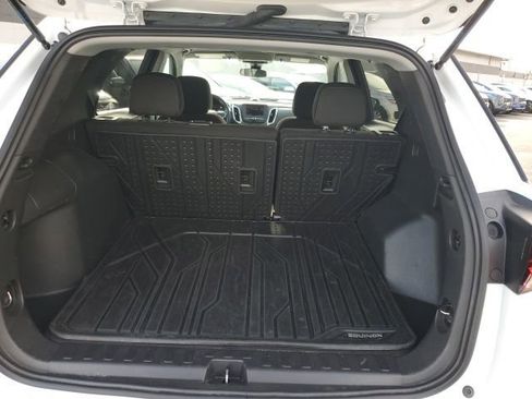 Used 2023 Chevrolet Equinox LT w/ LPO, Floor Liner Package AWD/4WD image 5