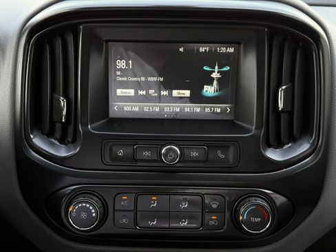 Used 2018 Chevrolet Colorado W/T w/ WT Convenience Package RWD image 29