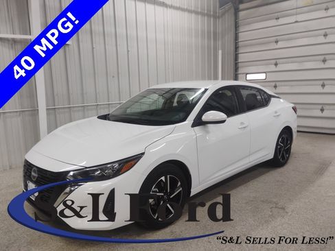 Used 2024 Nissan Sentra SV image 1