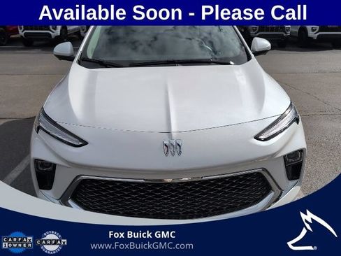 Used 2024 Buick Encore GX Avenir w/ Avenir Technology Package FWD image 2