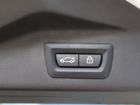 Used 2023 BMW X7 xDrive40i w/ Executive Package image 24