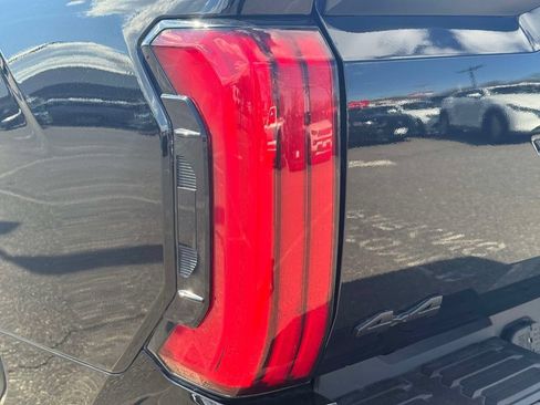Used 2025 Toyota Tundra SR5 AWD/4WD image 10