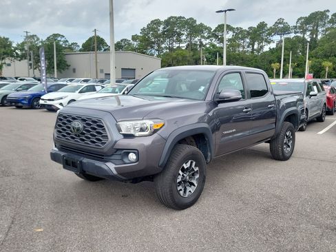 Used 2021 Toyota Tacoma TRD Off-Road w/ Technology Package AWD/4WD image 3