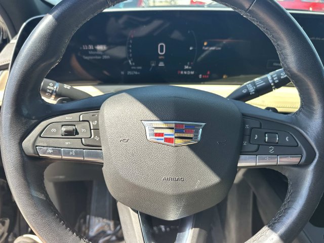 Used 2024 Cadillac XT4 Luxury w/ Cold Weather Package FWD image 19
