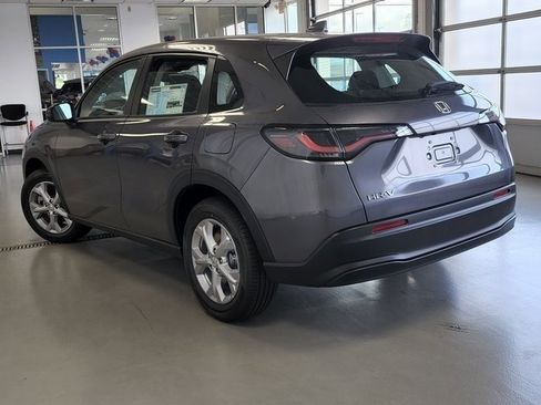 Used 2023 Honda HR-V LX image 16