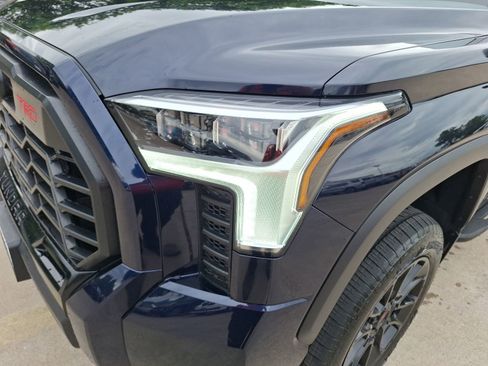Used 2025 Toyota Tundra Limited w/ TRD Off-Road Package AWD/4WD image 10
