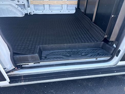 Used 2024 Ford Transit 250 Low Roof w/ Exterior Upgrade Package RWD image 17