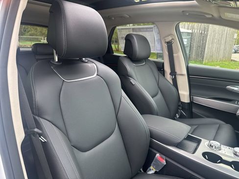New 2026 Genesis GV70 2.5T Select AWD/4WD image 35