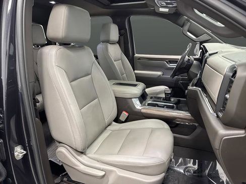 Used 2022 Chevrolet Silverado 1500 LT Trail Boss w/ LT Trail Boss Premium Package image 33